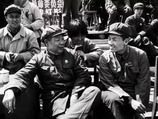 解放军报的发行时间，历史沿革与影响力探讨，解放军报，发行时间、历史沿革与广泛影响力探究