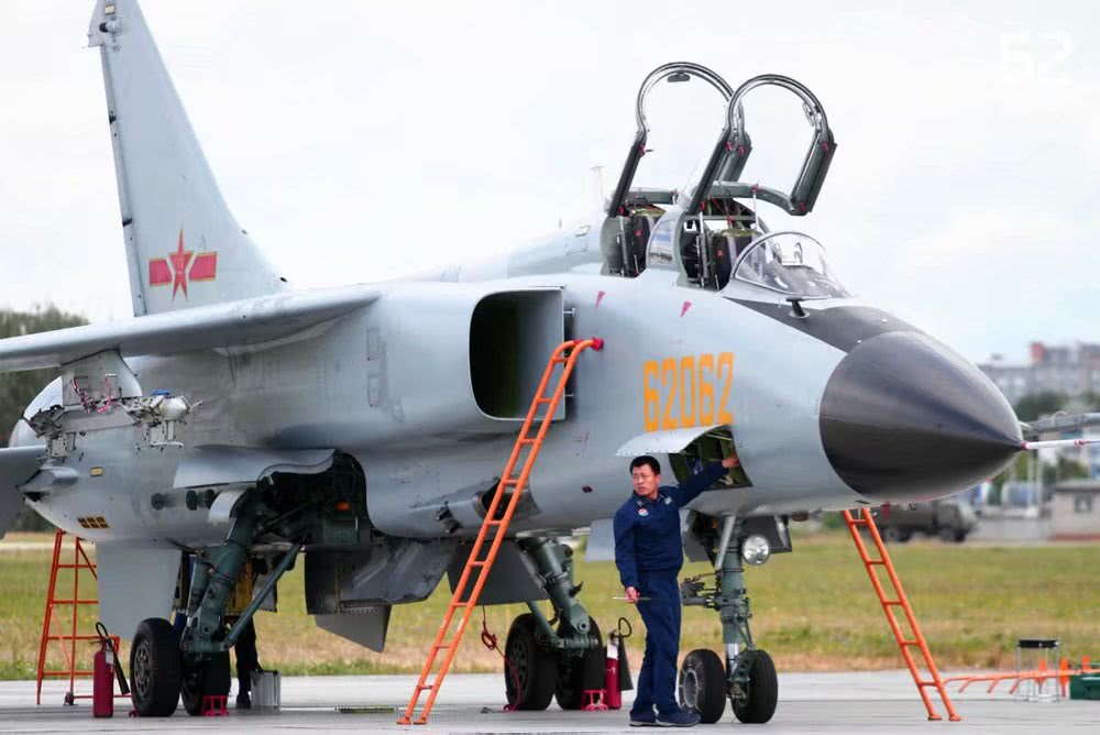 中国空军领导名单及其重要职责，中国空军领导名单及职责概览