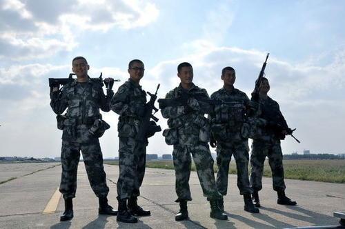 特种兵学校阵亡名单，英勇牺牲与无尽哀思，特种兵学校阵亡名单，英勇牺牲的战士与无尽的哀思纪念
