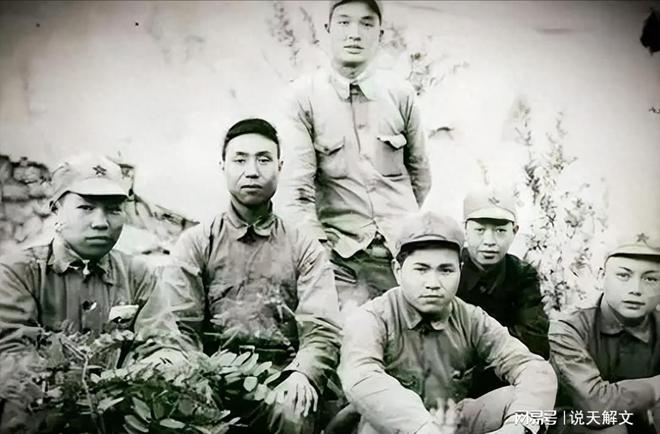 海南岛战役中的韩先楚，英勇无畏的指挥家与战士的典范，韩先楚，海南岛战役中的英勇指挥家与战士典范