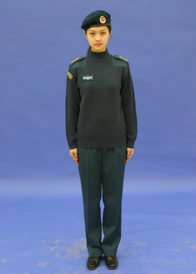 全军配发夹克式作训服，现代化军事转型的标志，全军配发夹克式作训服，现代化军事转型的显著标志