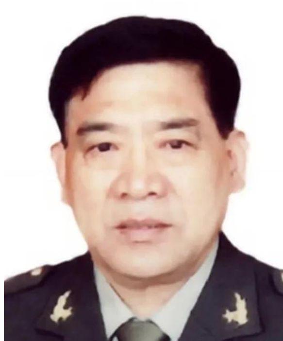 成都军区杨金山，一位杰出的军事领袖的生平与贡献，杨金山，成都军区的杰出军事领袖及其生平贡献概览