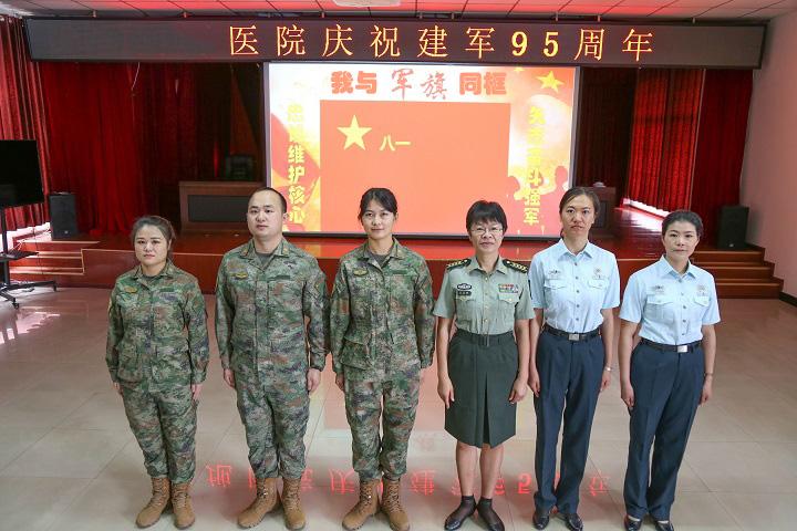 战略支援部队的现任领导及其领导下的新时代军事变革，战略支援部队领导新时代军事变革，领导力与创新的融合