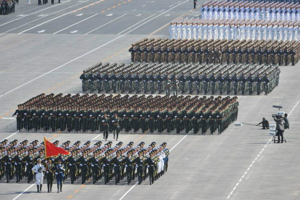 2019年国庆阅兵观后感受，点面结合的深度剖析，深度剖析，2019年国庆阅兵观后感受与启示