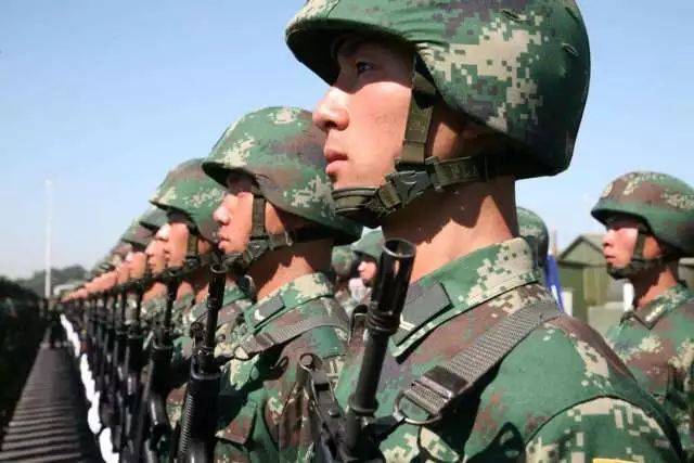 当兵陆军好还是武警好，深度探讨两种军事力量的差异与选择，陆军与武警，军事力量的差异与选择探讨