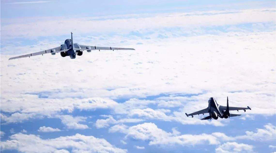 中国空军先进武器，翱翔天际的雄鹰，中国空军先进武器，翱翔天际的雄鹰展翅高飞