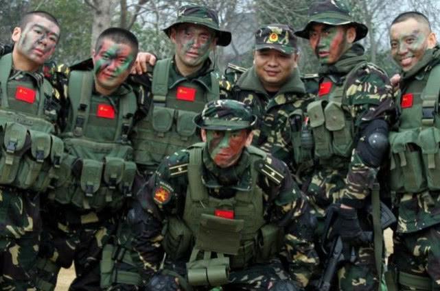 当特种兵的要求与挑战，精英之路的必备素质，特种兵精英之路，要求与挑战及必备素质概览