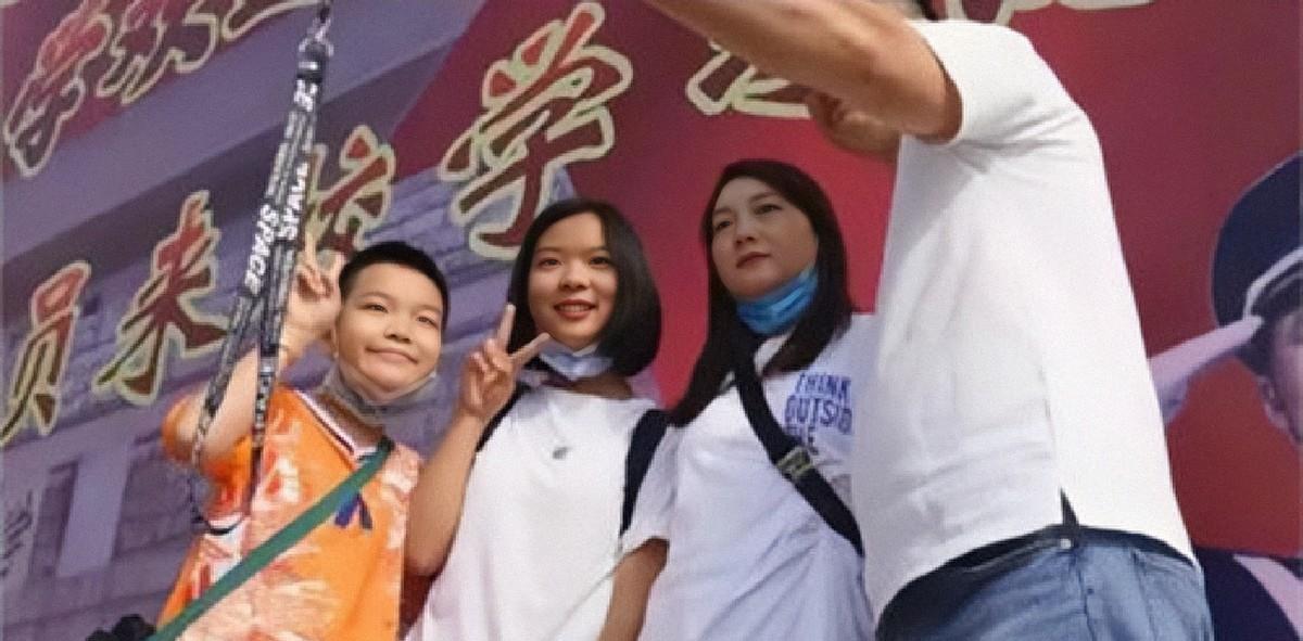 国防科技大学是否招收复读生，政策解读与考量，国防科技大学复读生招生政策解读与考量