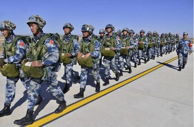 空降兵第15军的成立与辉煌历程，空降兵第15军，成立与辉煌历程揭秘