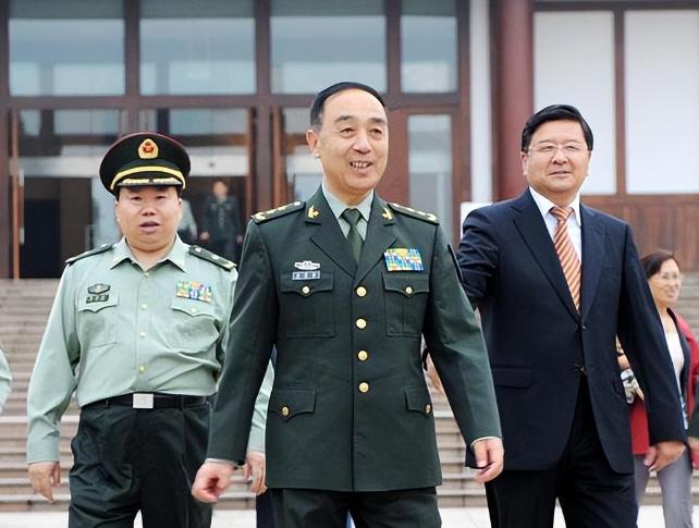 中国空军航空大学毕业后军衔授予详解，中国空军航空大学毕业后军衔授予解析
