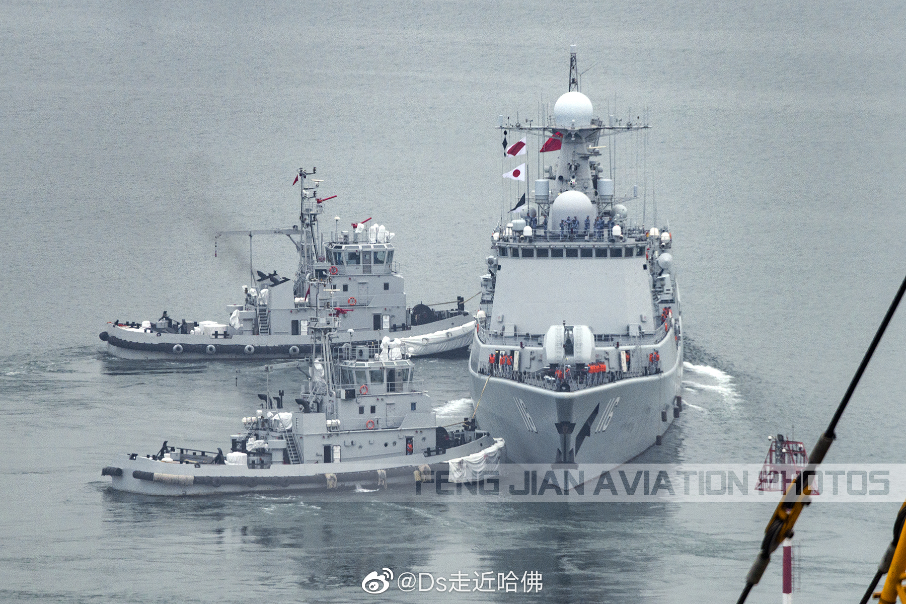 双舰风采，中国海军的骄傲——115舰与116舰同框，双舰荣耀，中国海军的骄傲——115舰与116舰并肩作战风采