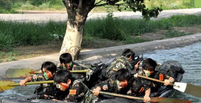 中国女特种兵图片大全，荣耀与力量的象征，中国女特种兵图片集锦，荣耀与力量的象征