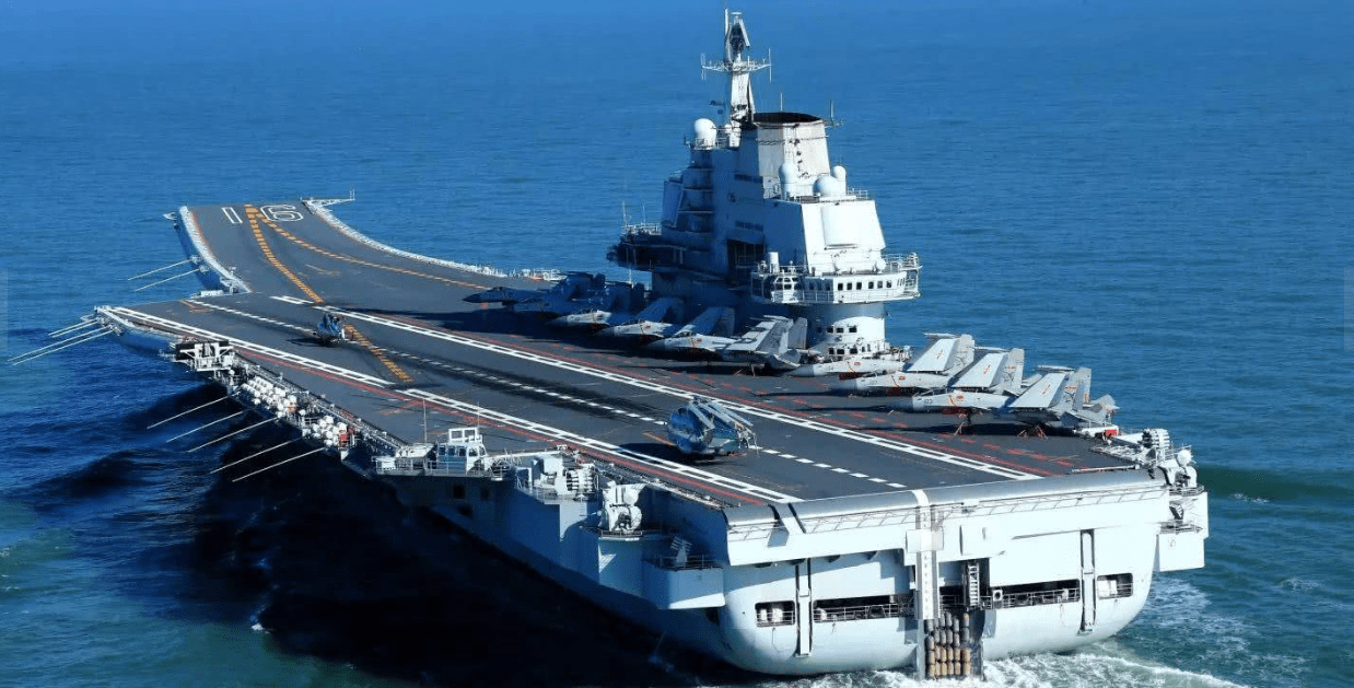 中国航空母舰辽宁舰