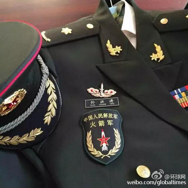 中国火箭军徽章图片，荣耀与力量的象征，中国火箭军徽章，荣耀与力量的象征图片展示