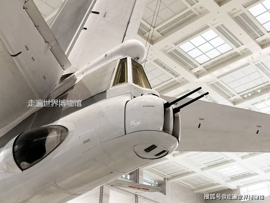 中国歼击机轰炸机，空中力量的璀璨明珠，中国歼击机轰炸机，空中力量的耀眼明珠