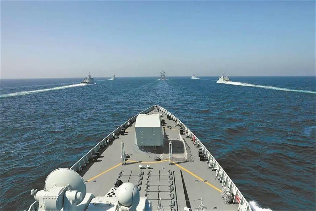 揭秘中国海军新一代战舰，长春号导弹驱逐舰（052C型），揭秘，中国海军长春号导弹驱逐舰（新一代052C型战舰）