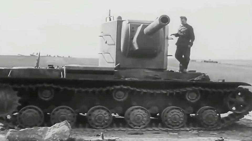 KV2守桥，钢铁巨兽的荣耀使命，KV2守桥，钢铁巨兽的荣耀使命
