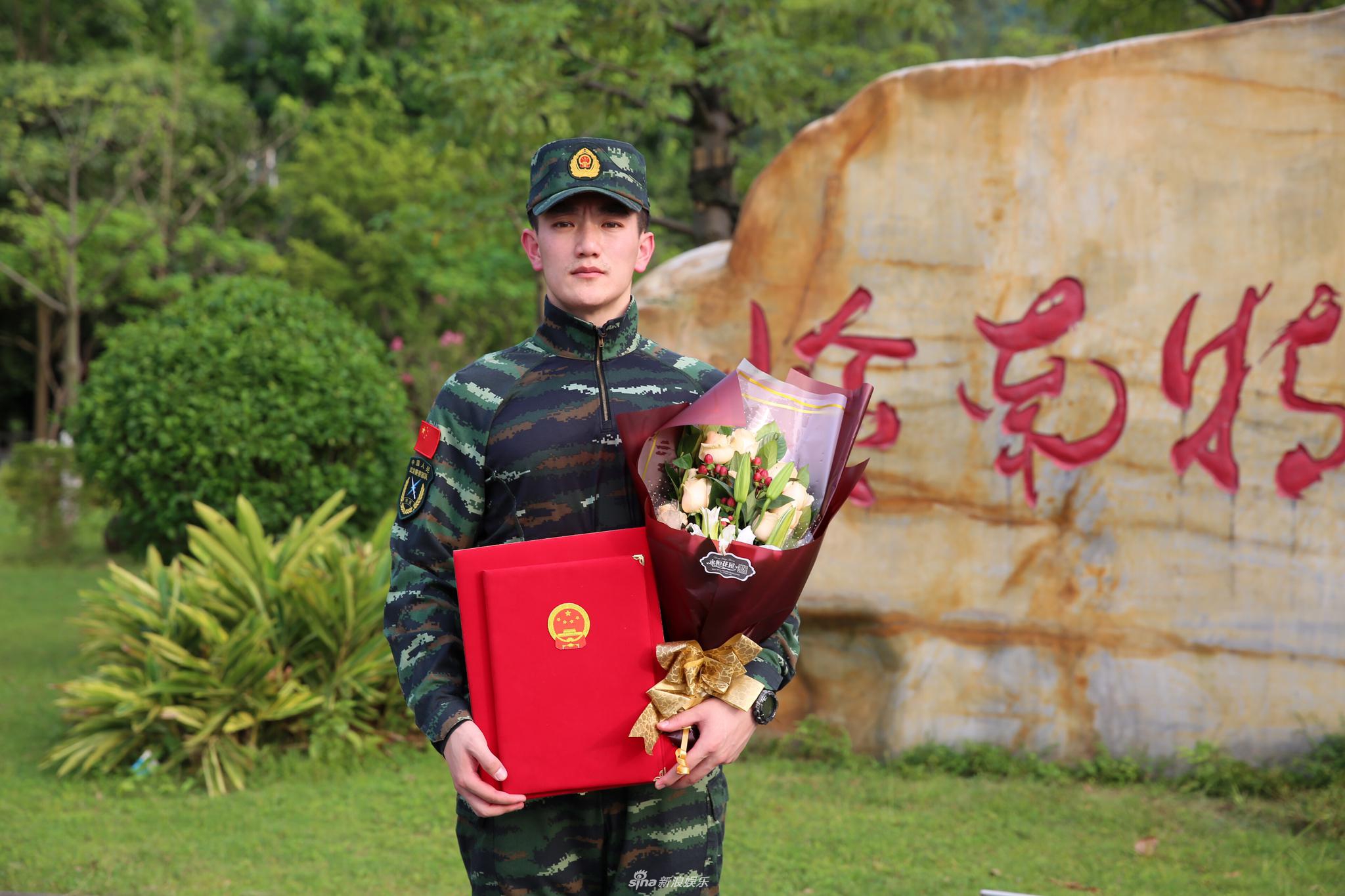 探索与革新，2020年武警制服的设计与意义，探索与革新，揭秘2020年武警制服设计与意义