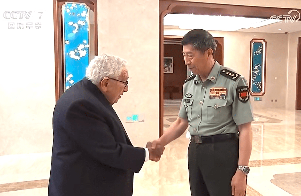 李长福，国防部的重要人物与国防事业的持续进步，李长福推动国防事业持续进步的关键角色