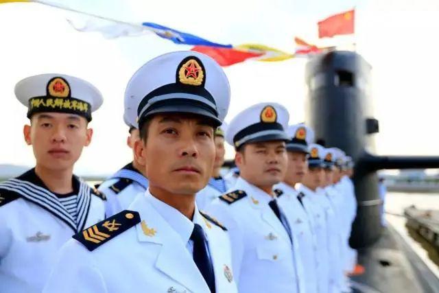19年阅兵海军方队领队——展现海军力量的卓越领航者，海军力量领航者，阅兵方队领队展现中国海军风采