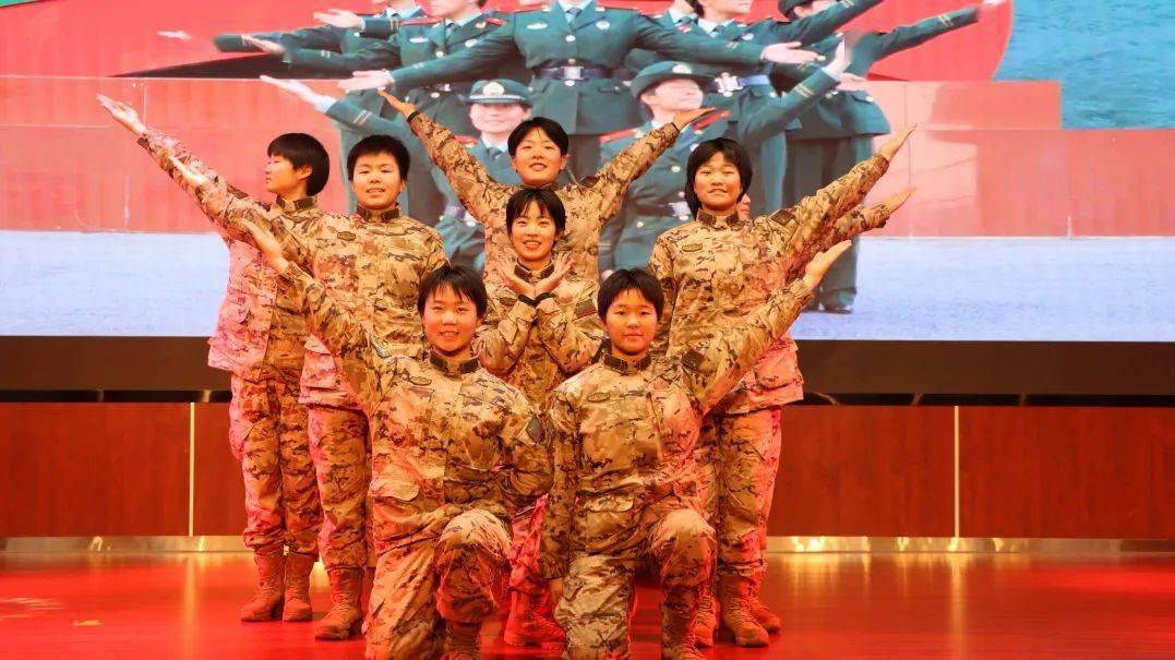 铿锵女兵舞蹈视频，展现女性力量与魅力的独特艺术形式，铿锵女兵舞蹈，展现女性力量与魅力的独特风采