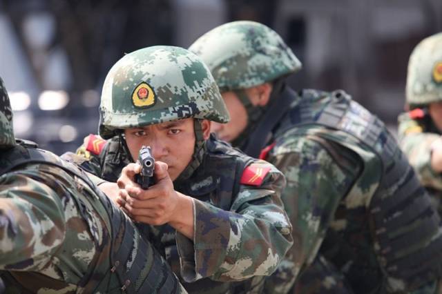 武警特战，精英中的精英，无可比拟的档次，武警特战精英，无可匹敌的精英力量