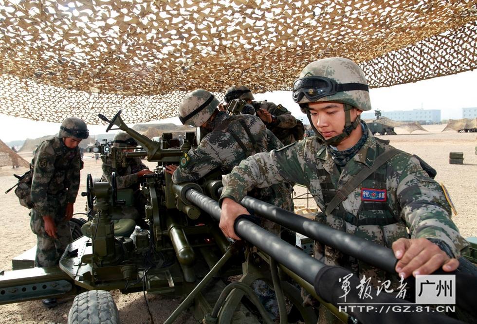 中国人民解放军中的列兵，青春与担当的象征，中国人民解放军列兵，青春担当的象征