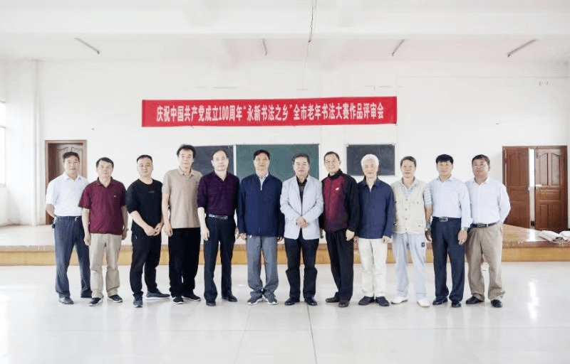 中国海军70周年纪录片全集，荣耀与辉煌，中国海军70周年荣耀与辉煌纪录片全集回顾
