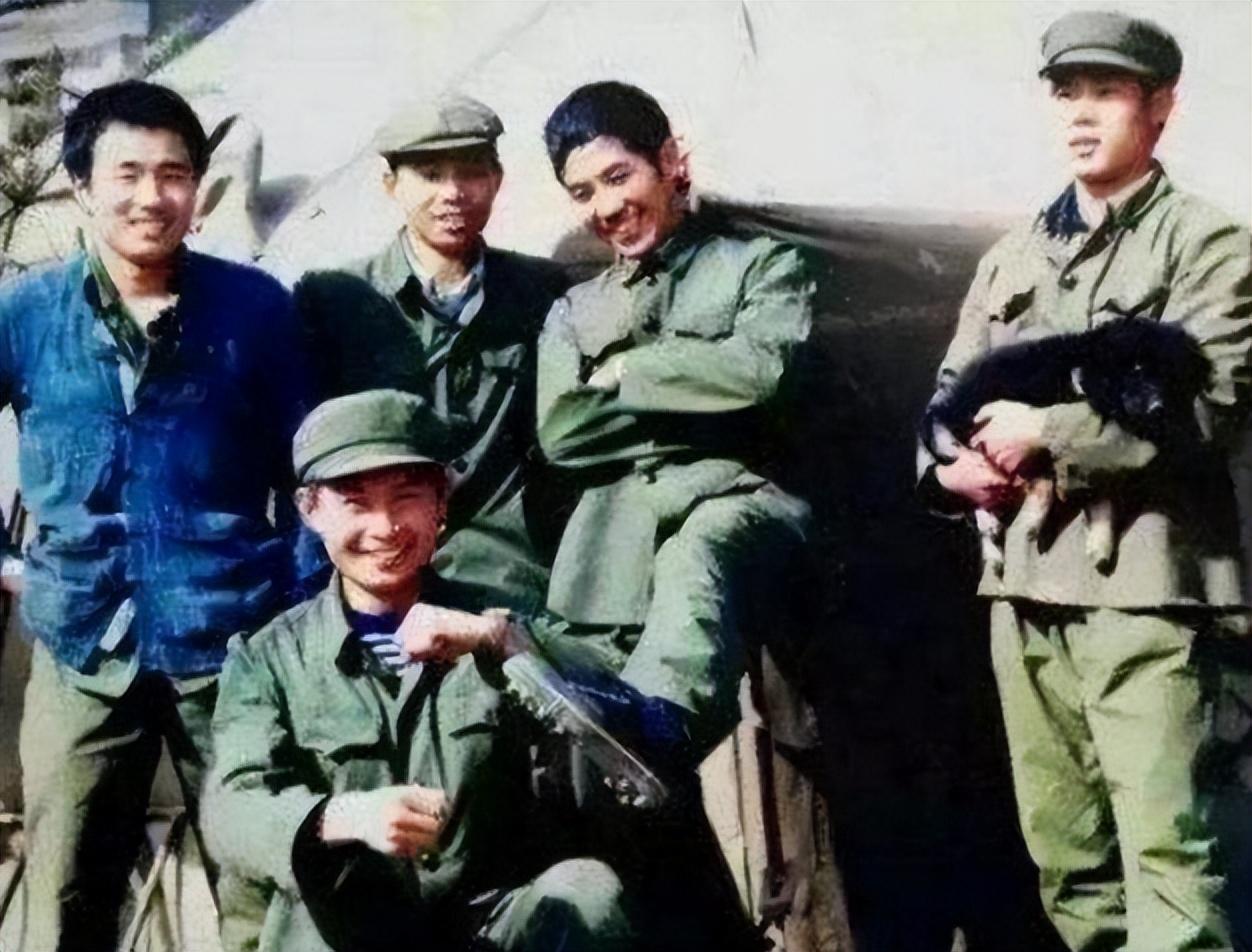 中国女兵，究竟何为帅？，中国女兵的帅气之谜，探寻何为真正的帅