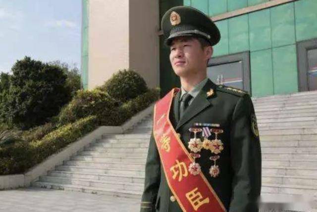 部队二等功含金量高的深度探讨，部队二等功含金量深度解析，荣誉背后的价值与思考