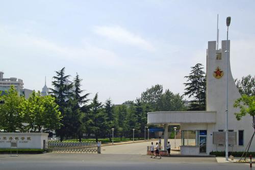 青岛潜艇学院，培育潜艇精英的摇篮，青岛潜艇学院，培育潜艇精英的摇篮之地