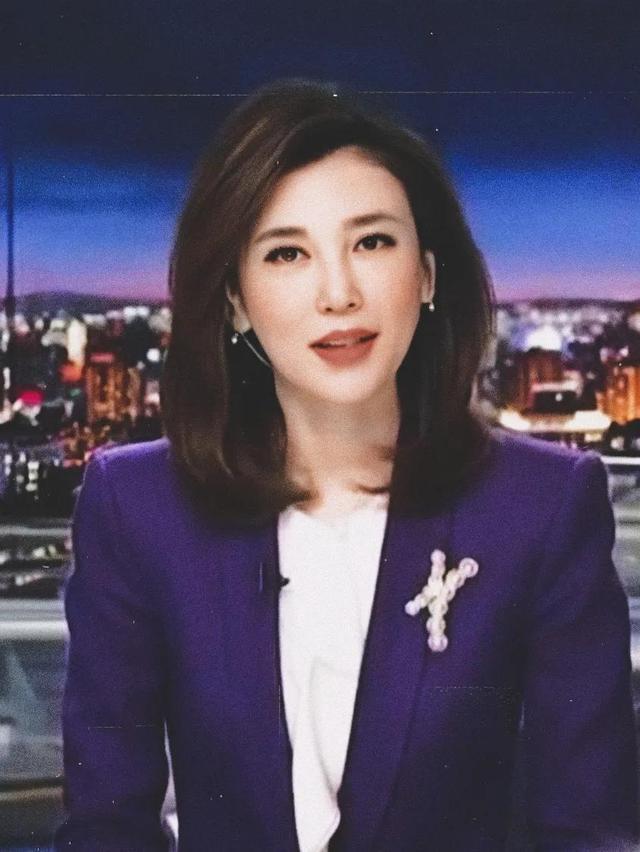 海峡两岸女主持人数量及其影响力探讨，海峡两岸女主持人影响力及数量深度探讨