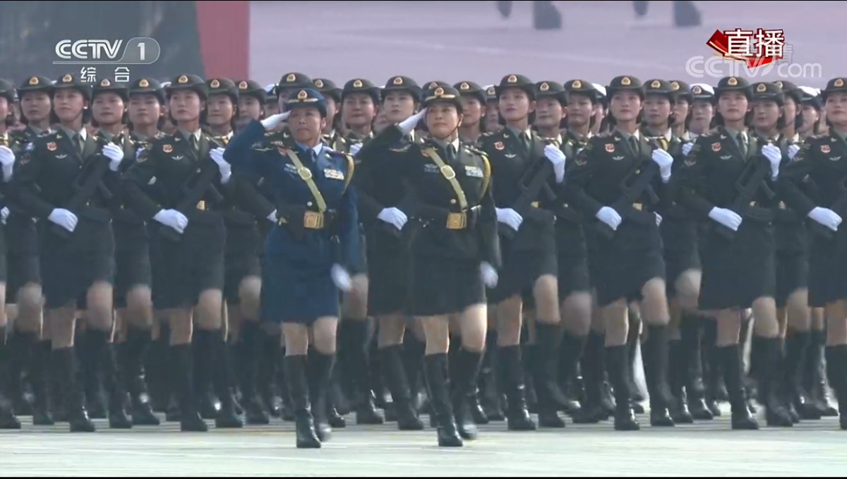 中国阅兵仪式中的女兵风采，视频展现的力量与荣耀，中国阅兵仪式中的女兵风采，力量与荣耀的荣耀展现