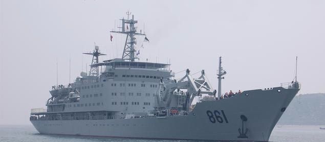 探索深海，925型潜艇支援船的角色与重要性，深海探索先锋，925型潜艇支援船的角色与重要性解析
