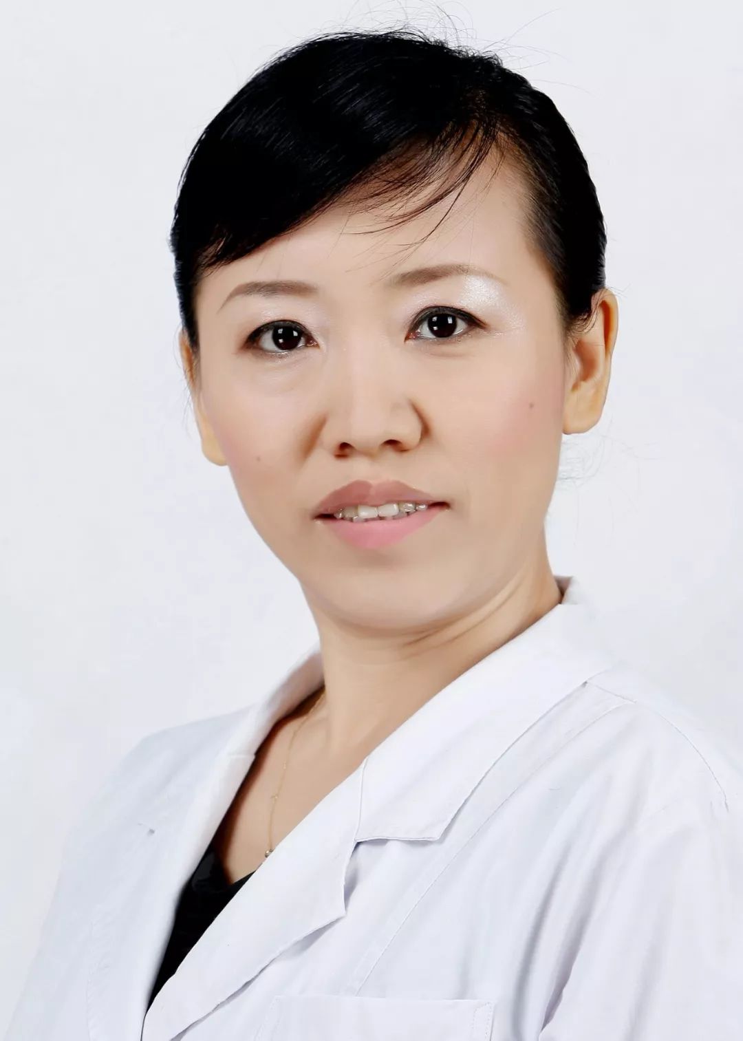 李长福医生，医术精湛，医德高尚的典范，李长福医生，医术与医德兼备的典范人物