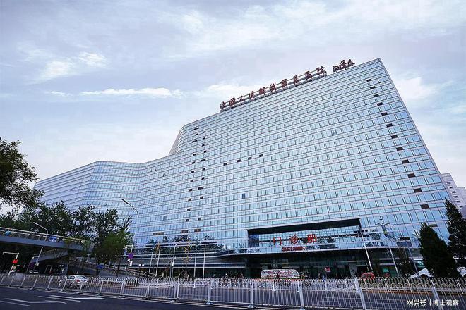 中国空军一号医院，守护生命的蓝天卫士，中国空军一号医院，蓝天卫士守护生命