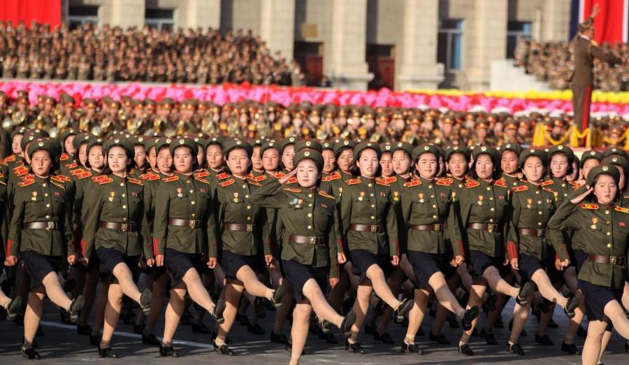 中国女兵仪仗队在俄罗斯的盛大阅兵，中国女兵仪仗队在俄罗斯盛大阅兵展现风采