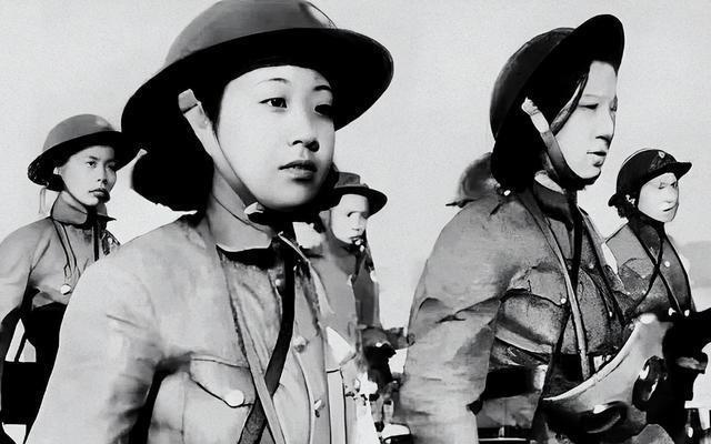 美国女兵性别大战，挑战与突破，美国女兵性别大战，挑战与突破之路