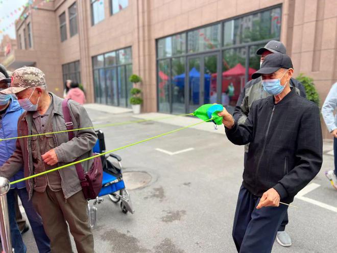 军休乐园与军转网，融合军民情，共筑梦想乐园，军休乐园与军转网携手，军民融合共筑梦想乐园