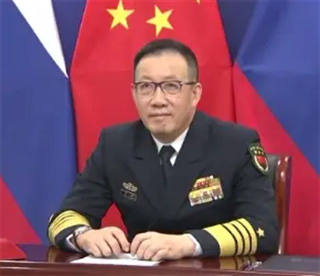 现任意大利女国防部长是谁，埃琳娜·卡塔尼亚的崛起与领导风采，意大利女国防部长埃琳娜·卡塔尼亚，崛起与领导风采展示