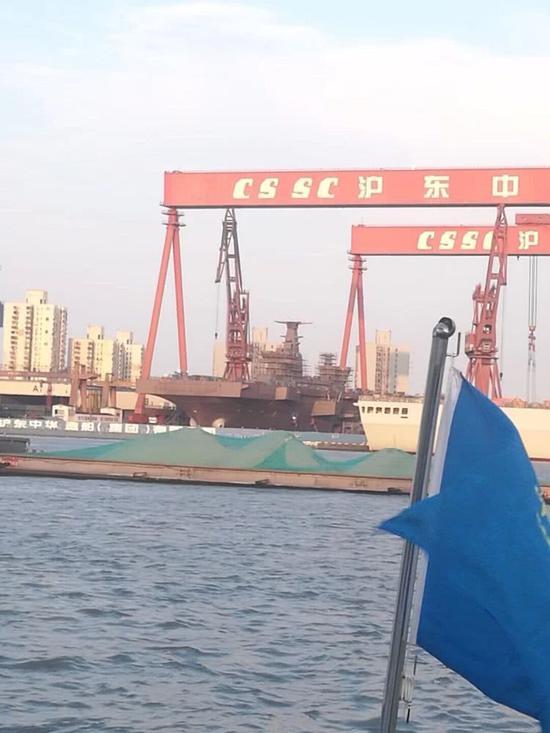 西北风级两栖攻击舰的优劣分析，西北风级两栖攻击舰的优劣探讨