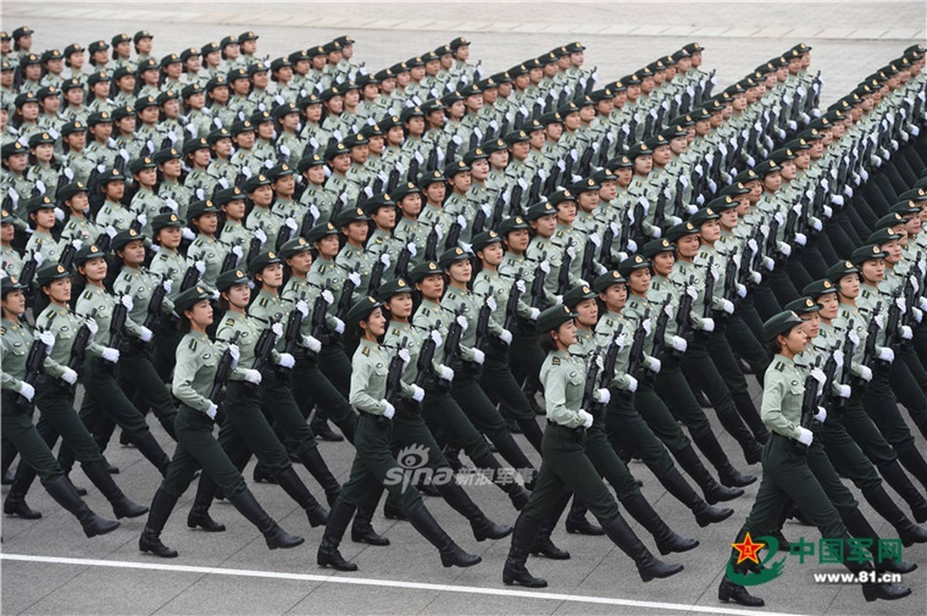 女兵方队视频大全，展现新时代巾帼英雄风采，女兵方队视频集锦，展现新时代巾帼英雄风采