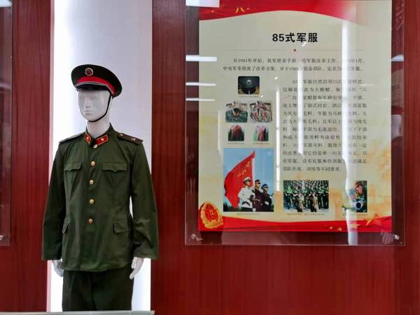 火箭军军服展，展现力量与荣耀的盛会，火箭军军服展，力量与荣耀的辉煌展示