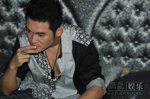 孙鹏滨的老婆，揭秘背后的故事，孙鹏滨妻子揭秘，背后的爱情故事