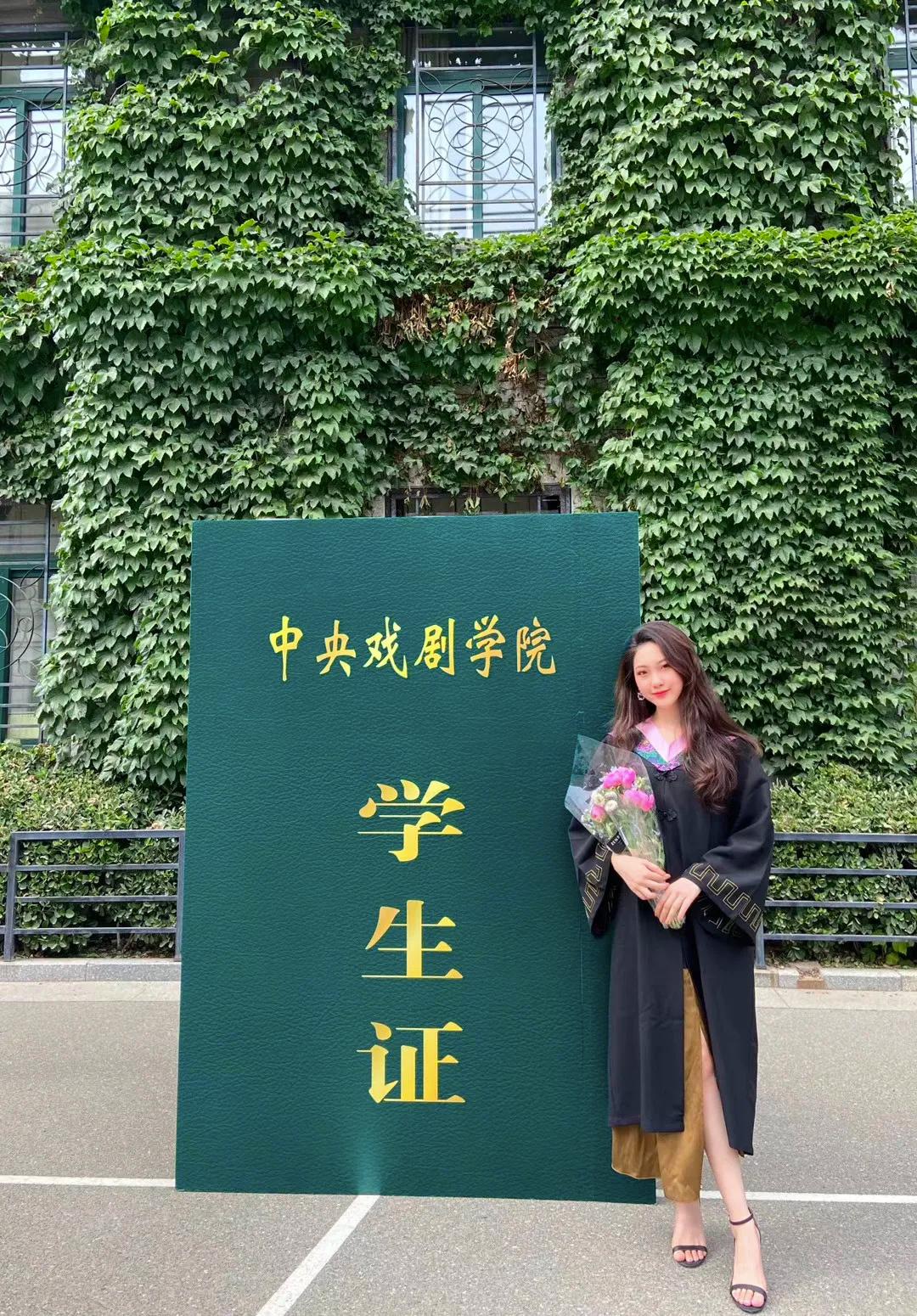 中央的力量，引领、创新与协调，中央力量，引领创新，协调前行