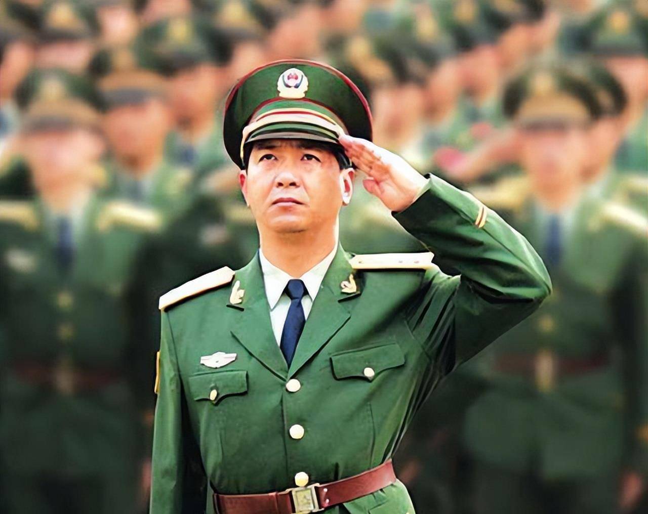 丁晓兵事迹简介，一位英勇无畏的军人楷模，丁晓兵英勇事迹，军人楷模的光辉历程