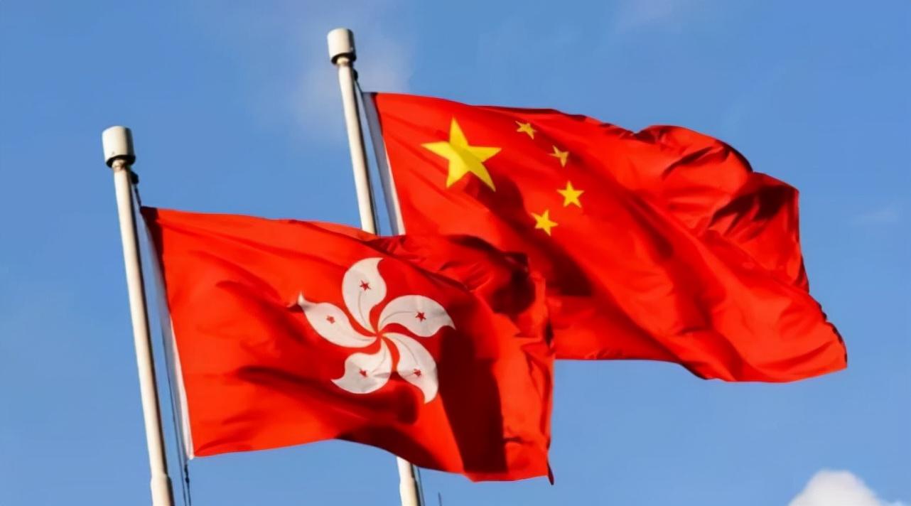 解放军进驻香港全过程，历史回顾与意义解读，解放军进驻香港历程回顾，历史意义与解读