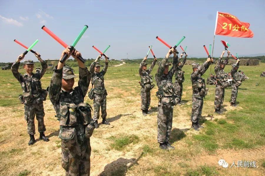 义务兵去朱日和驻训苦吗？——探寻边疆驻训的艰辛与坚守，义务兵边疆驻训之旅，探寻朱日和的艰辛与坚守