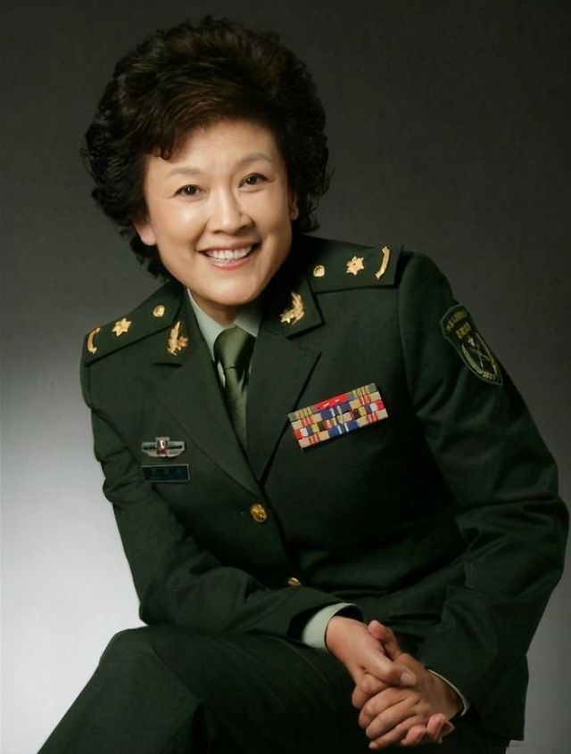 丁晓兵为何只是副军级少将，深度解析其晋升路径与成就，深度解析丁晓兵少将的晋升路径与成就，为何只是副军级少将？