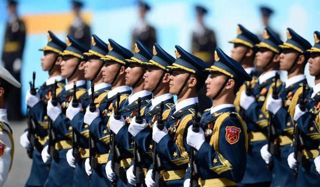 阅兵式中的方阵，展现国家力量与荣耀，阅兵方阵，国家力量与荣耀的展示